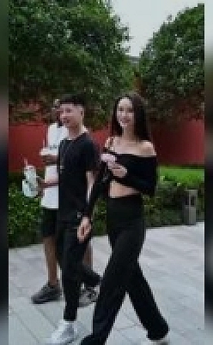 滢滢的生活日记txt下载百度云小说封面与温柔日常